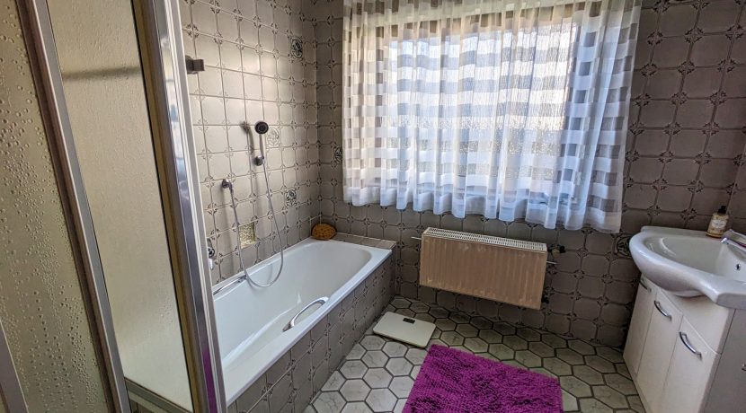 Badezimmer KG