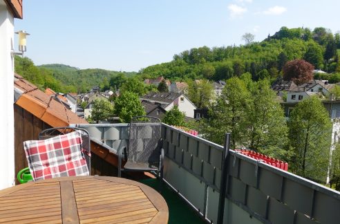 Balkon mit Blick zum Schloss