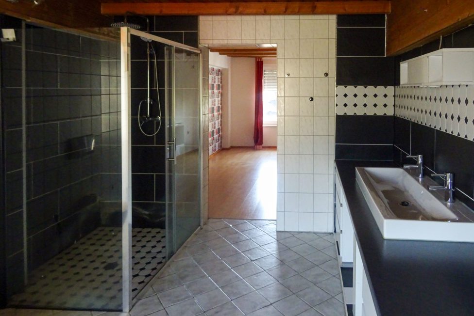 Badezimmer OG Altbau