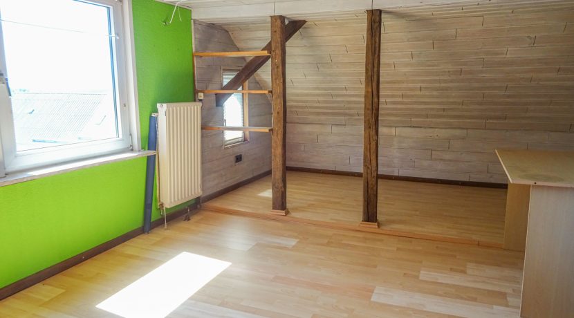 Kinderzimmer DG Altbau