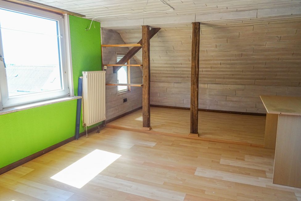 Kinderzimmer DG Altbau