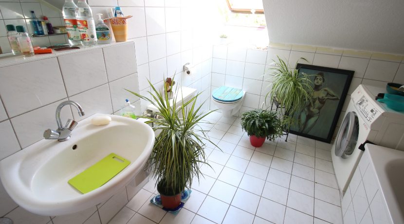 Badezimmer DG rechts