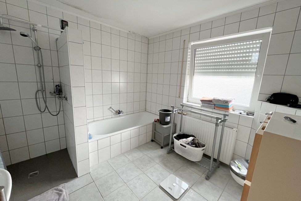 Badezimmer EG