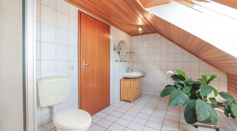 Badezimmer Dachgeschoss