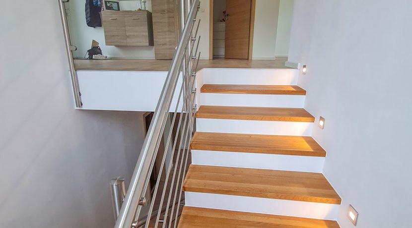 moderne Treppe