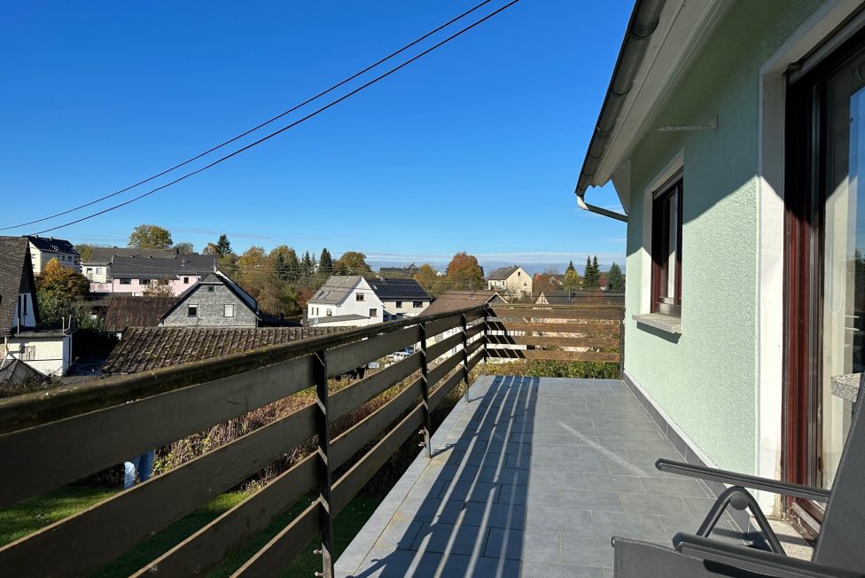 Balkon mit Gartenzugang (OG)