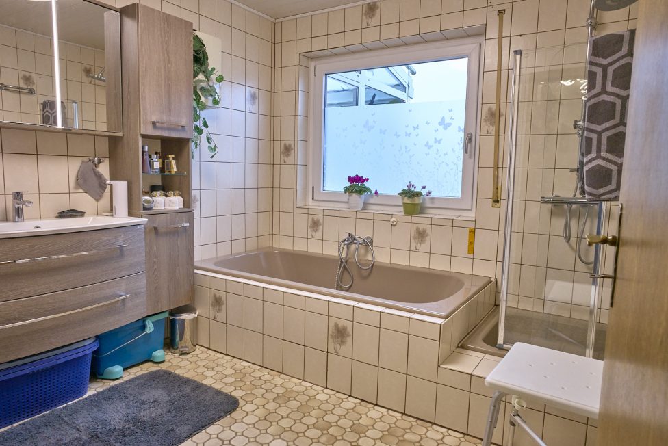 Badezimmer EG